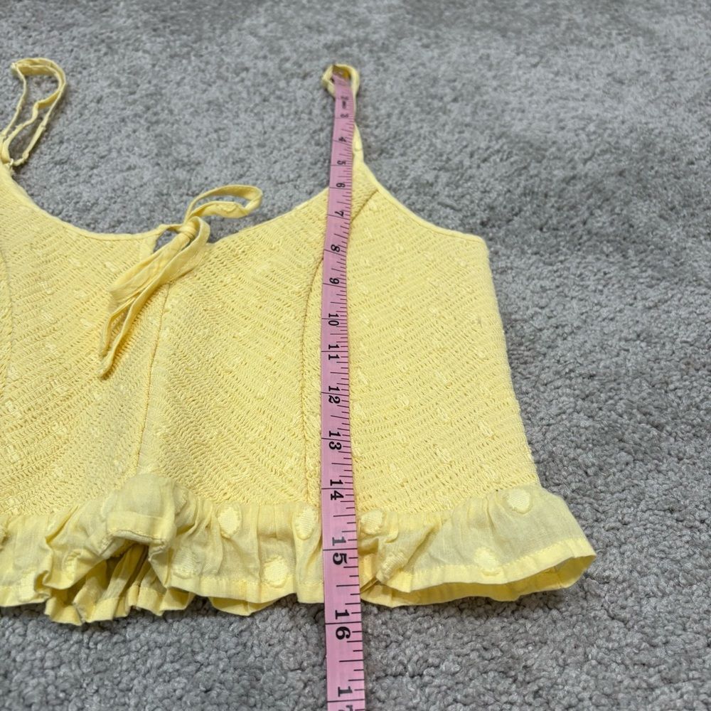 Urban Outfitters Butter Yellow Smocked Ruffle Crop Top Size M - Picture 7 of 10